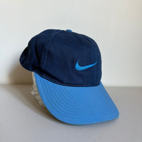 2000s Nike Golf Hat